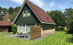 Villa Oscar with sauna in Winterswijk